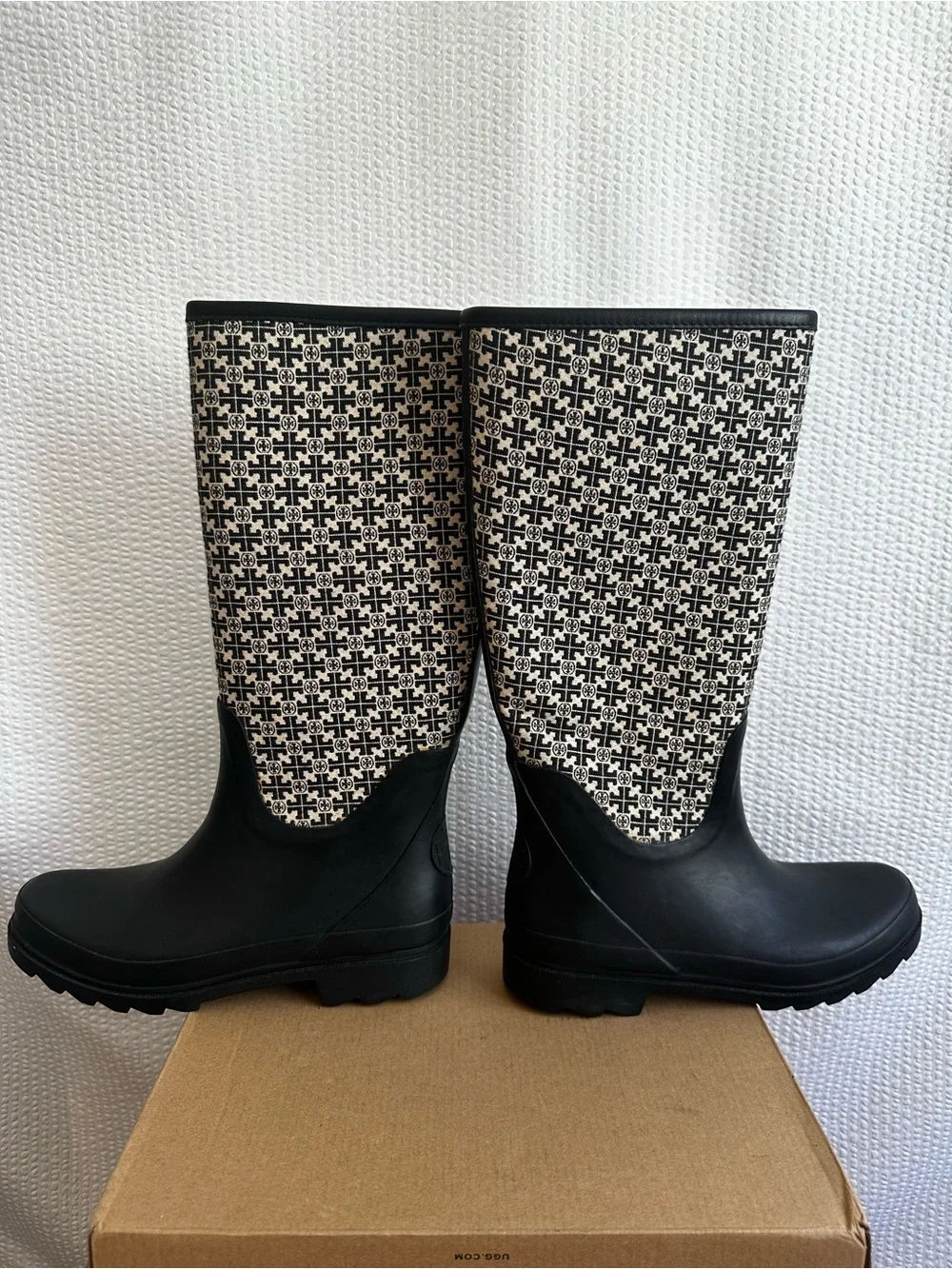 Tory Burch T Monogram Hurricane Tall Rain Boots Waterproof Black Cream Size 9